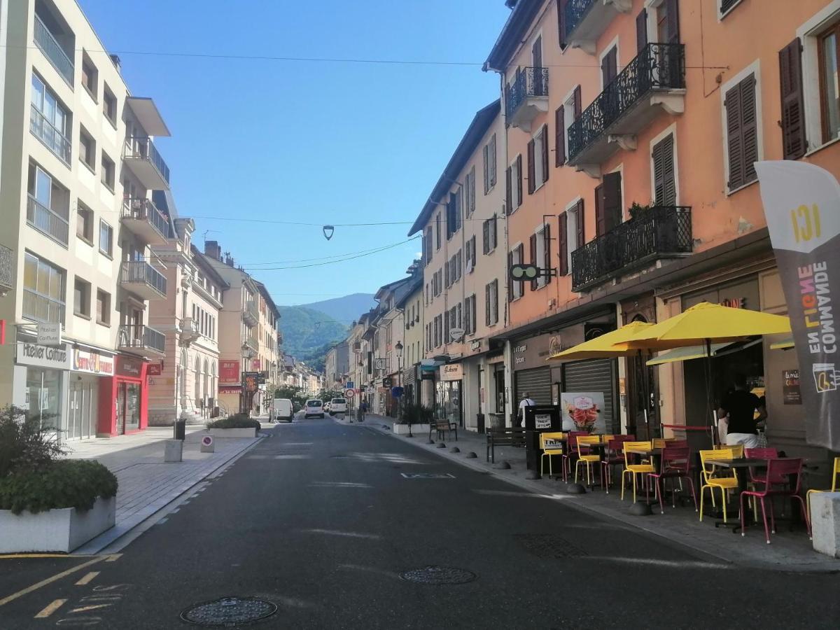 Residence Lawawi Pres De La Gare Au Calme Albertville Bagian luar foto