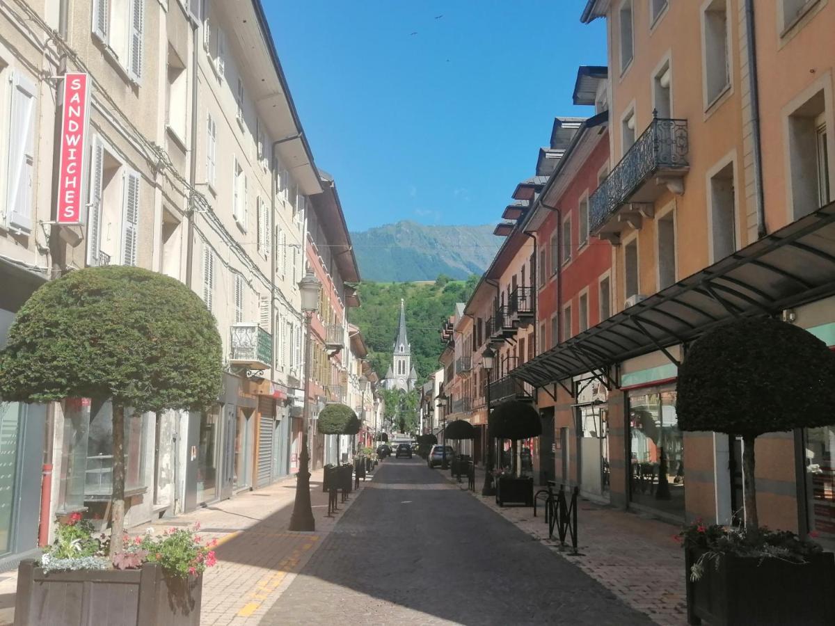 Residence Lawawi Pres De La Gare Au Calme Albertville Bagian luar foto