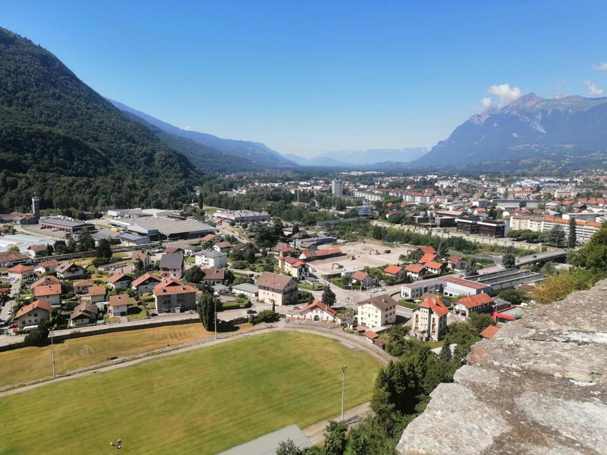 Residence Lawawi Pres De La Gare Au Calme Albertville Bagian luar foto